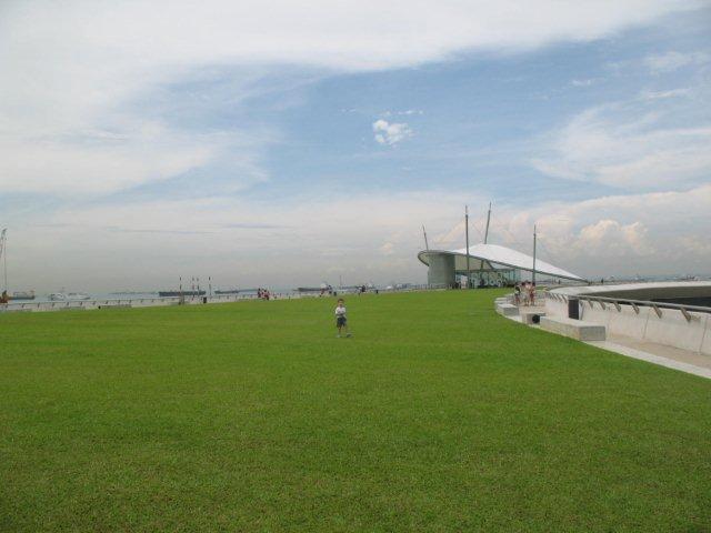 marina barrage