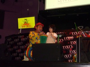 baby-loves-disco-singapore-magic-show