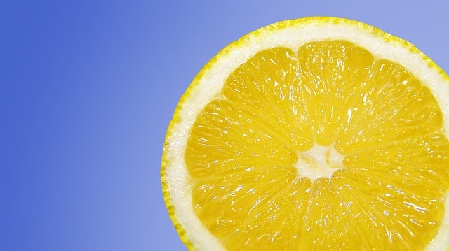 lemon - cleaning with natural ingredients