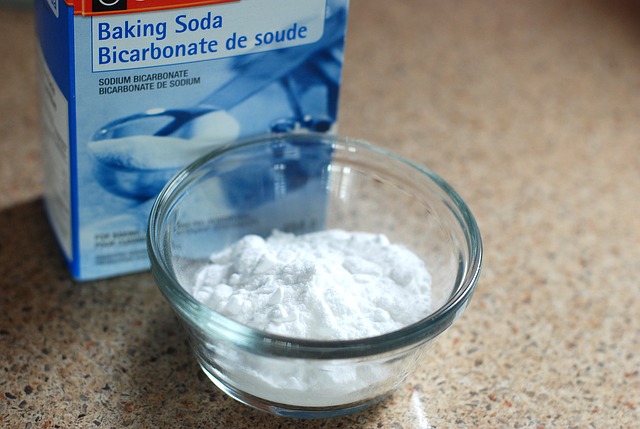 natural cleaning ingredients - baking soda