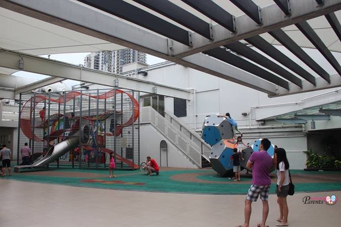 vertical and rock climbing junction 8 playgrounds singapore