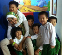 Teacher Daya, Kinderland