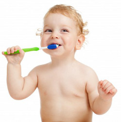 best age for baby to brush teeth