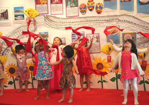 KiddiWinkie Schoolhouse CNY performance