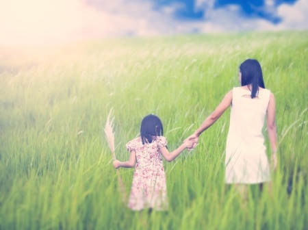 9 Activities For Mothers And Daughters To Bond