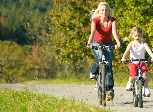 9 Meaningful Mother-Daughter Bonding Activities