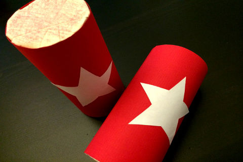 Singapore National Day art n craft activity for kids - parade shakers
