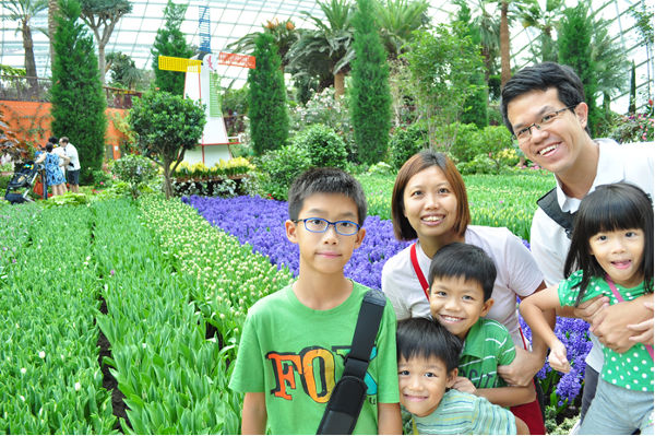 Sengkang babies - Happy family of four kids