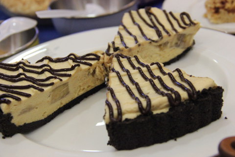 peanut butter banana chocolate tart