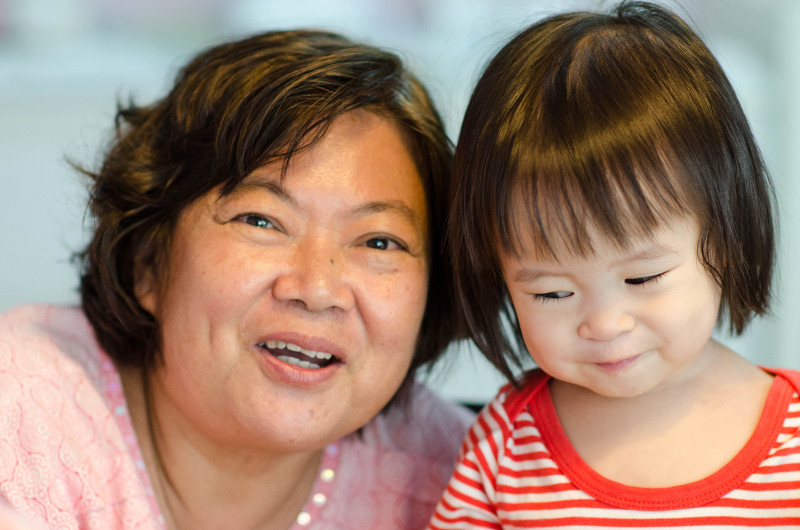 Dorothy and her granddaughter 1