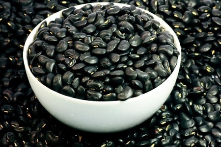 black beans Chinese Herbs to treat Hair Problems