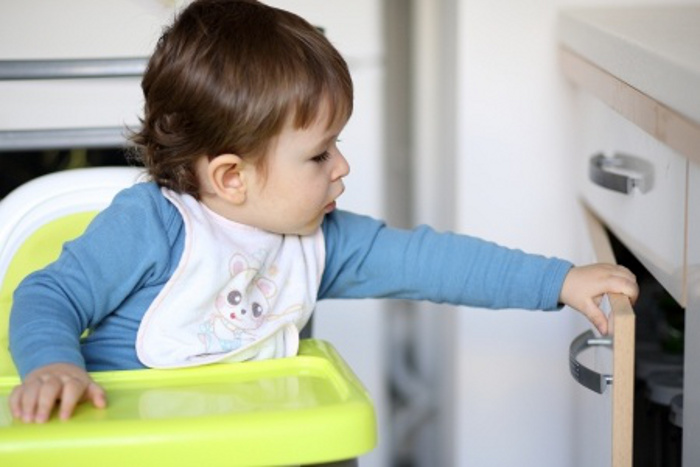 Child touch cabinet