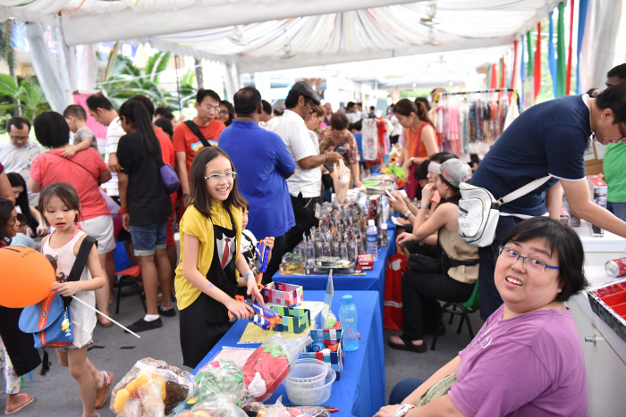 Hannah at the Sentosa Kidz Flea Stall