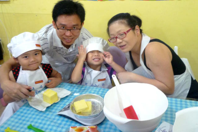 Genius R Us baking class for children