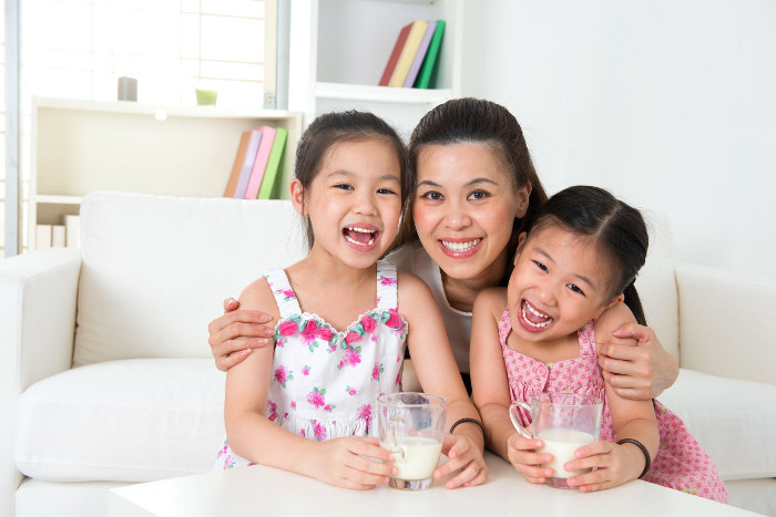 Mummy and daughters