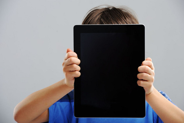 Kids using tablet