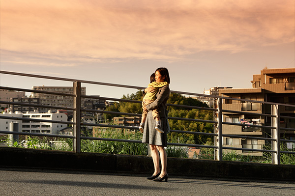 touching video of working mothers in Japan