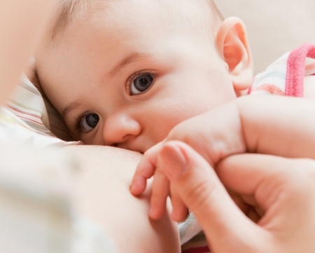 10 Reasons To Breastfeed Your Baby