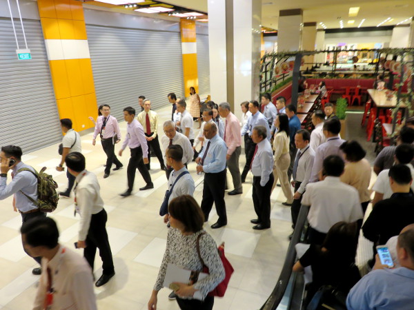 Opening day of Warehouse Club by PM Lee Hsien Loong