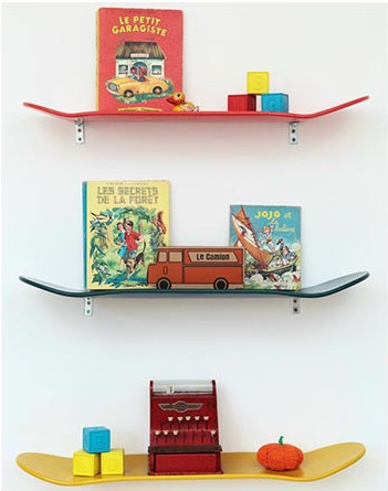 Lecons de Choses Skateboard shelf