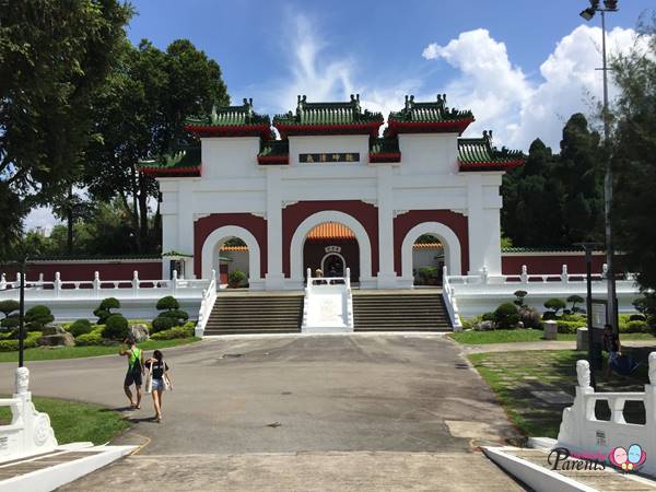 chinese themed structures singapore chinese garden