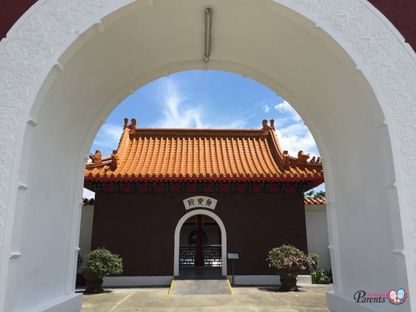 singapore chinese garden chinese structures