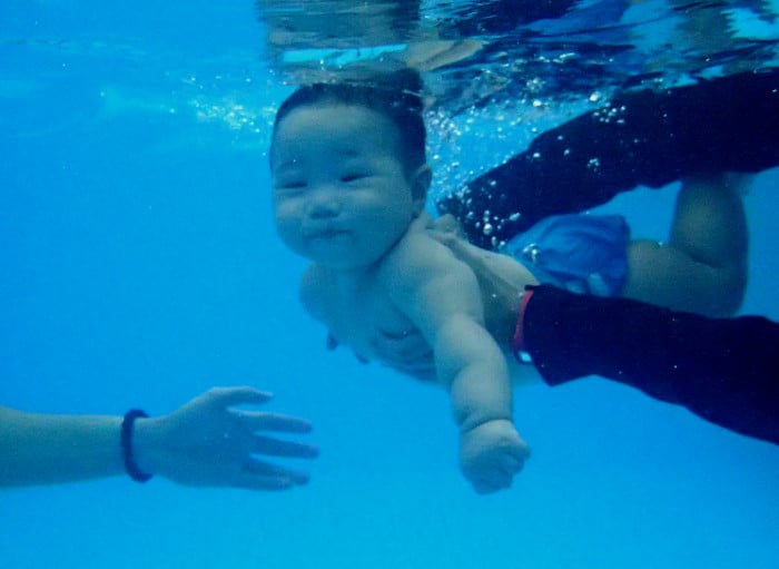 swimming classes for babies little splashes