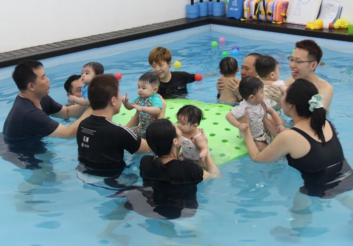 Infant Swimming in Singapore - little splashes swim school