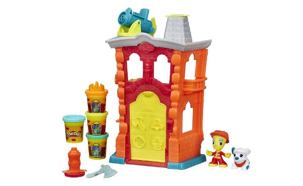 play-doh-town-firehouse