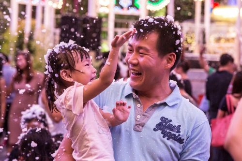 playing with snow at christmas wonderland 2016