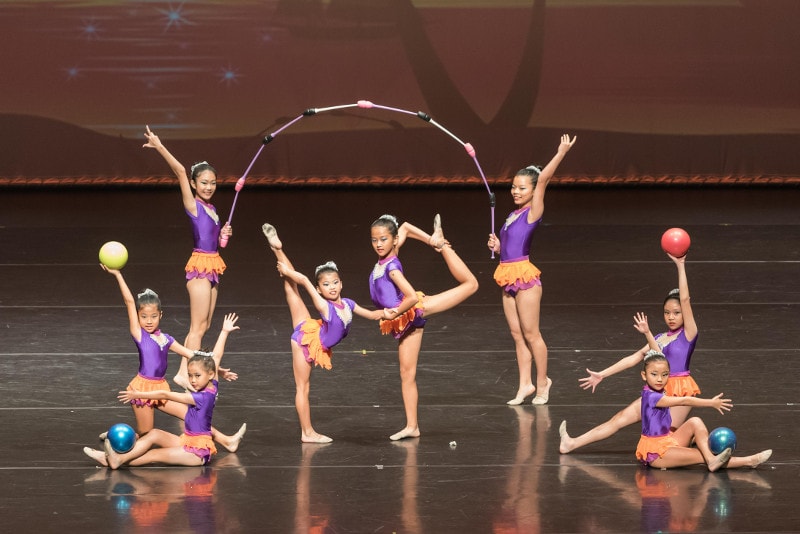 crestar-school-of-dance-concert-rhythmic-gymnastics