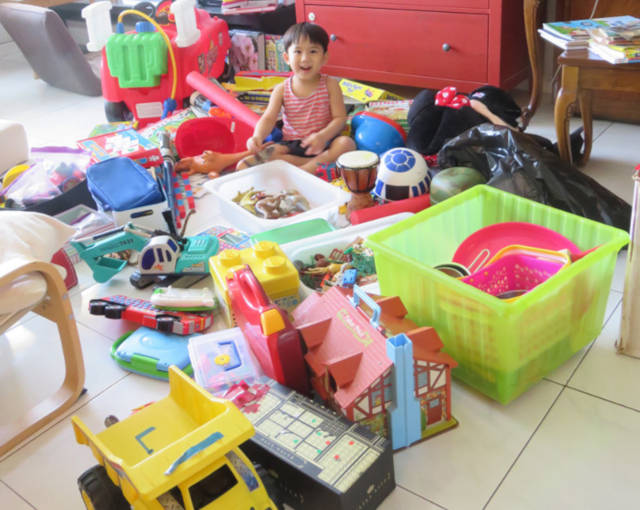 How to pack your kids toys declutter your home