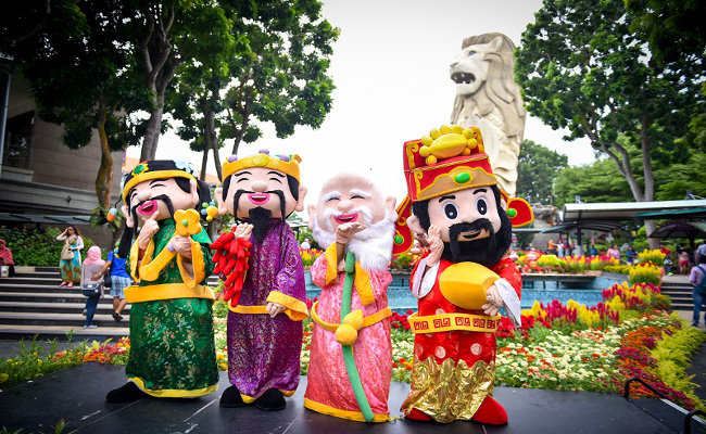 Sentosa Lunar New Year 2017 - Walkabout Character