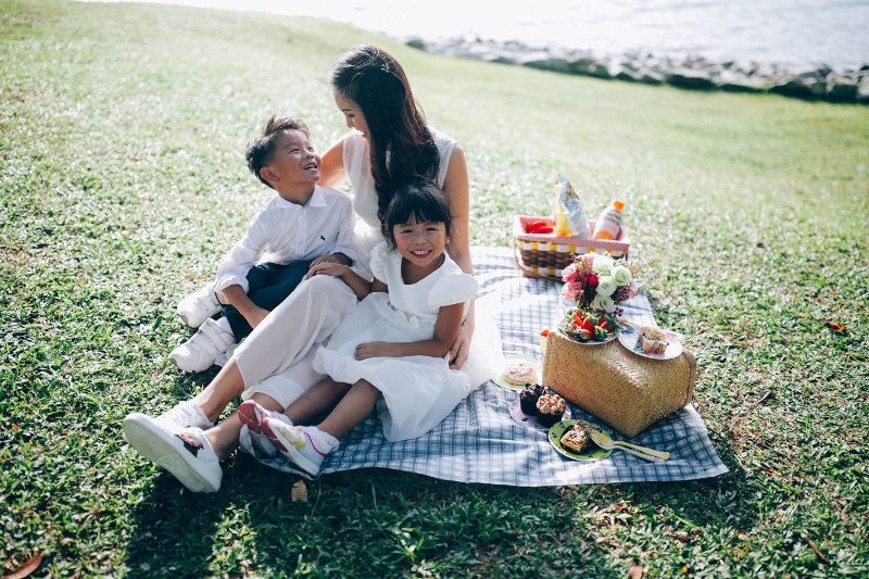 Yen Lim of Madam Partum and her two kids