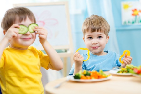 How To Raise A Child Who Loves To Eat Nutritious Food