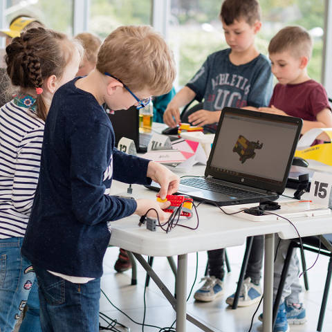 Discovery Camps Robotics