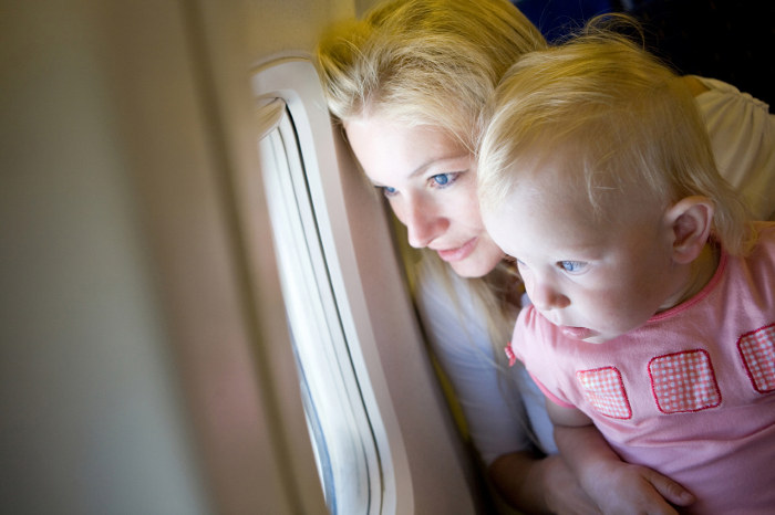 How To Keep Your Child Entertained On The Plane