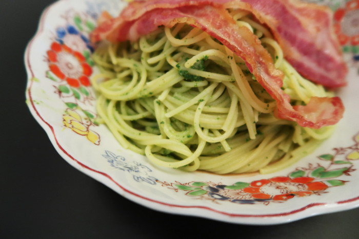 Making Pesto Sauce from scratch Braun Multiquick Handblender