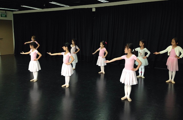 Stepping Out Studios Ballet for girls