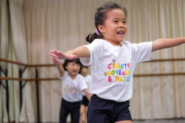 Creative Movement Dance programme toddlers Crestar