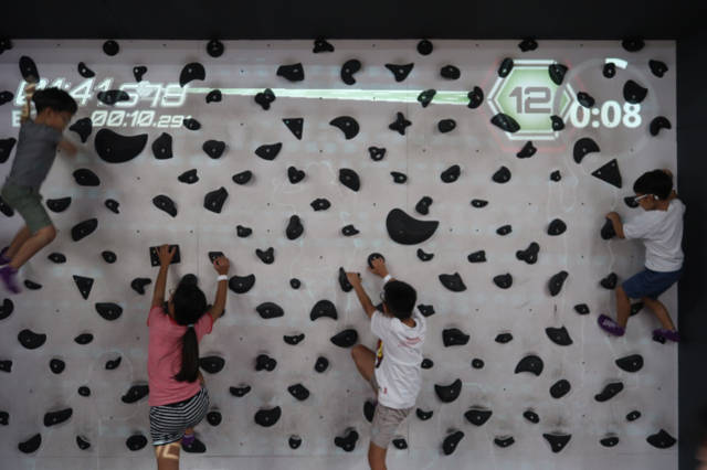 SuperPark Singapore Indoor Playground Augmented Climbing Wall