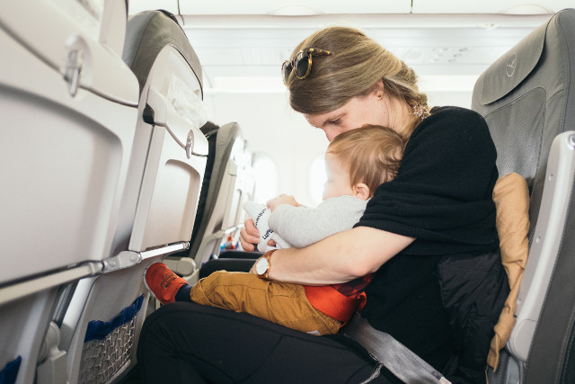 Taking a flight alone with baby