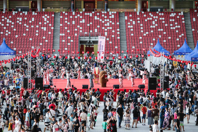 bon odori Natsu Matsuri national stadium