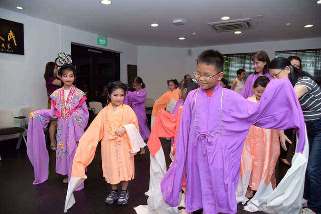 Cultural experience -Sights and sounds of Cantonese opera