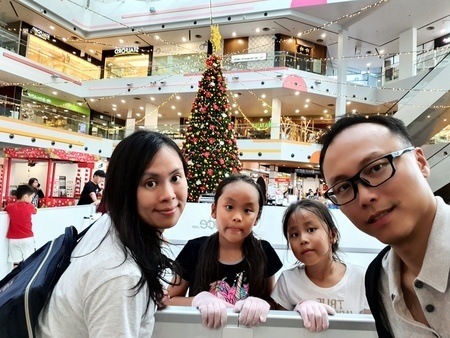 SAHM in Singapore