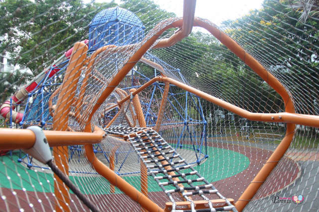 skywalk diamond playground woodlands circle green playground