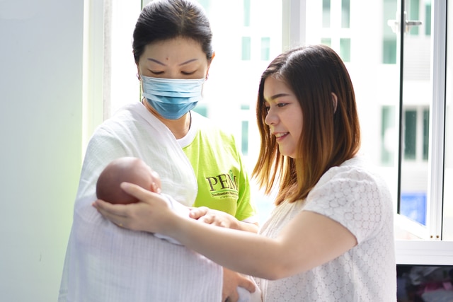 Confinement nannies in Singapore