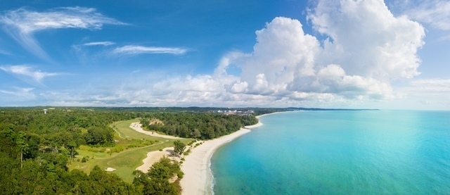 Desaru Coast Anantara Resort and beach vacation