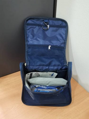 HomeAway Travel Hanging Pouch