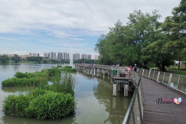 jurong lake gardens boardwalk